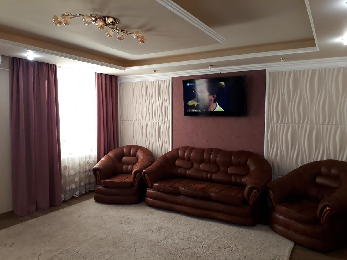 Apartment In A New House Kremenchuk Ngoại thất bức ảnh